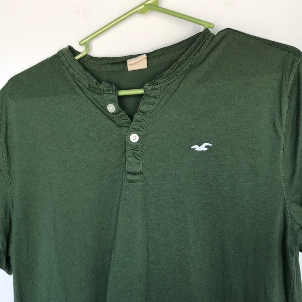 Hunter Green Men’s Hollister Tee